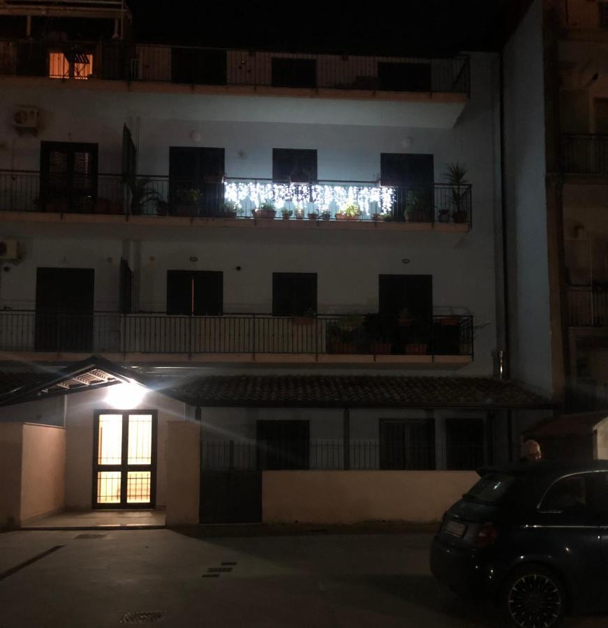 Bed and Breakfast Il Giardino Della Reggia Caserta Exterior foto